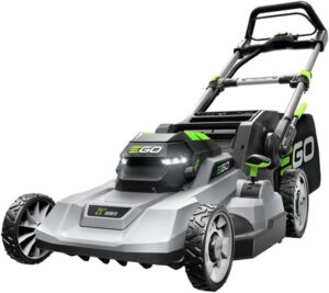 Read more about the article Battery-Powered Lawn Mowers: Eco-Friendly Solutions for a Beautiful Lawn